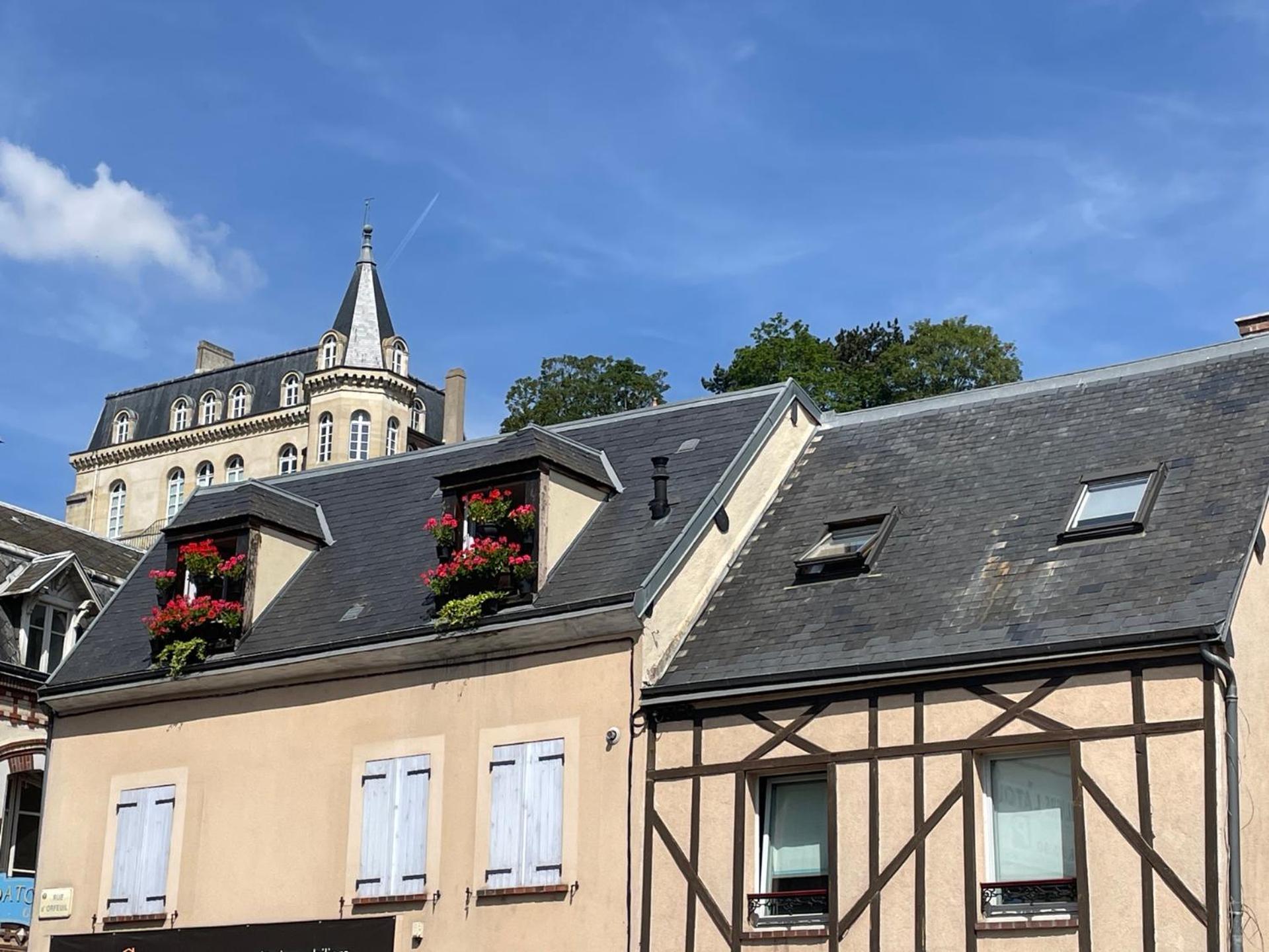 Confortable Studio Sur Jolie Rue Pietonne #3 Dreux Exterior foto